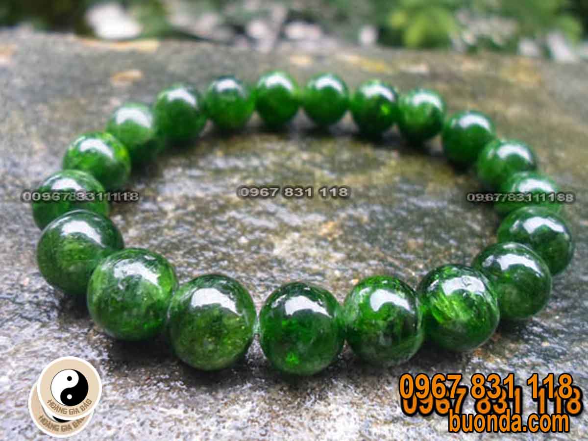 menh-hoa-deo-vong-xanh-luc-diopside
