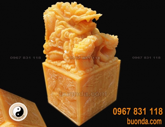 Ấn rồng bằng đá quý