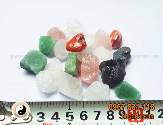 Đá thạch anh vụn thô nhỏ phong thủy