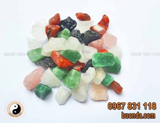 Rải đá thạch anh xuống nền nhà